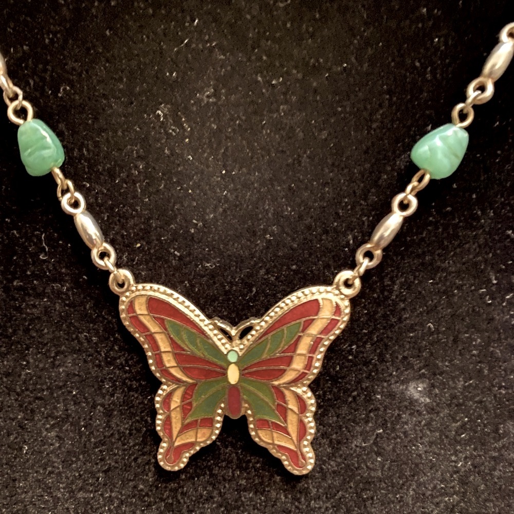 SARAH COVENTRY BUTTERFLY NECKLACE WITH FANCY CHAIN